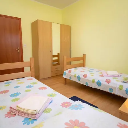 In Rudani Mit Privatem Pool Žminj